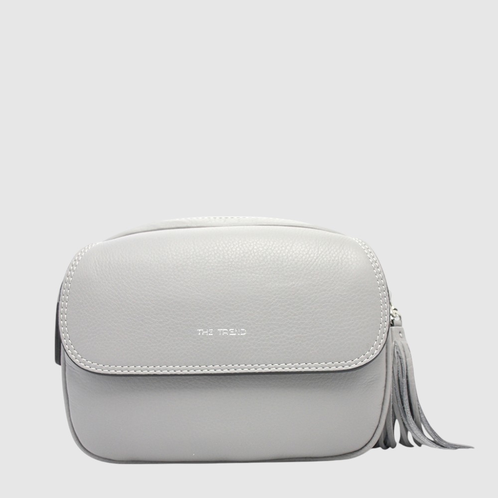 Leather handbag with fringed charm – The Trend