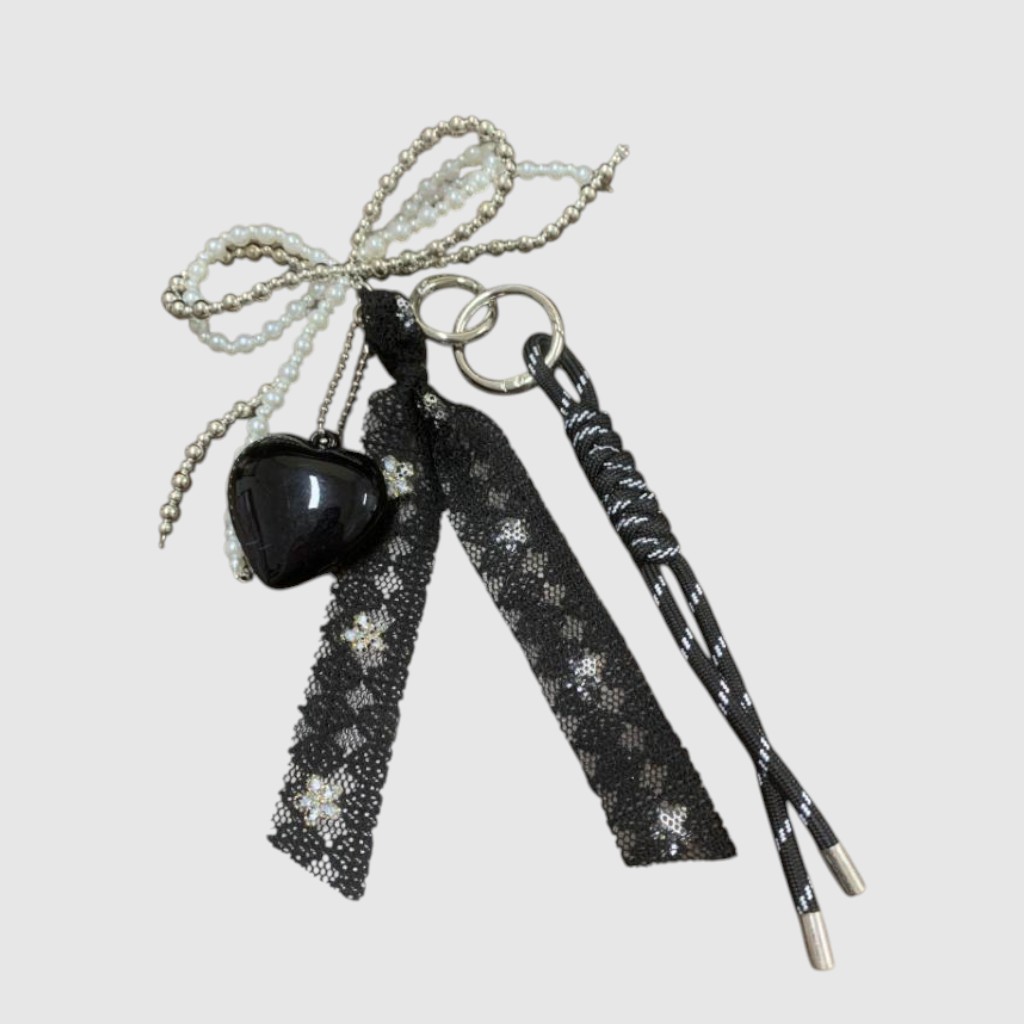 Set of heart, lace, rope and beaded bow bag charms – ZAC