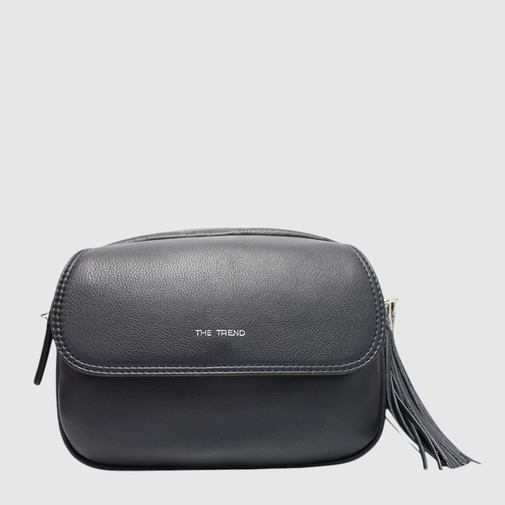 Leather handbag with fringed charm – The Trend